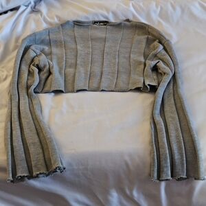 Gray cropped sweater w flare sleeves Medium
